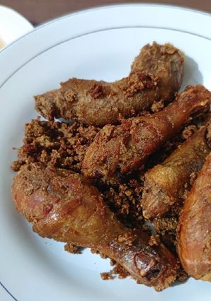 Foto resep Ayam Goreng Kremes Telur