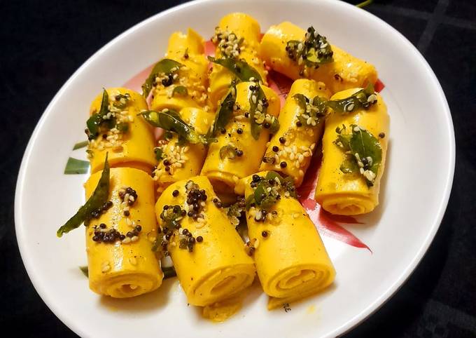 Khandvi Recipe: How to Make This Delicious Diwali Snack