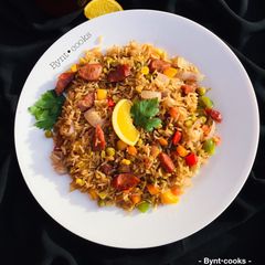 A picture of Sausage fried rice.