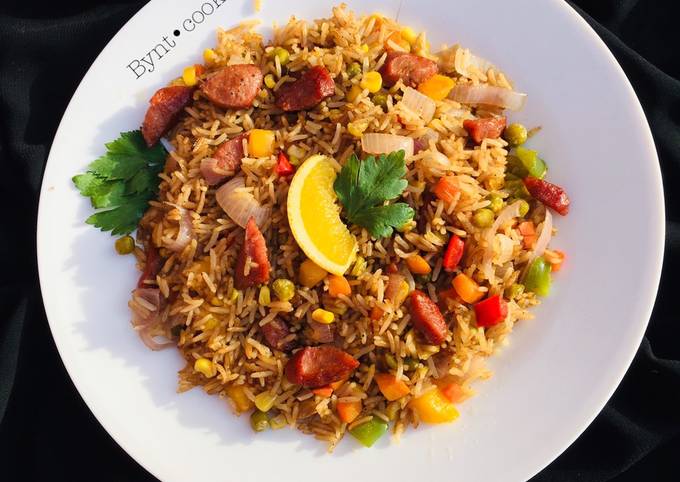 Sausage fried rice Recipe by Bynt_muhammad - Cookpad