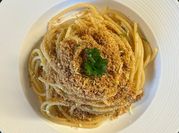 Una foto di alici limone