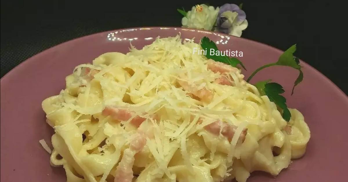 Pasta fresca fetuccini a la carbonara Receta de Fini Bautista Angulo-  Cookpad