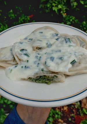 Una foto de Salsa blanca con cebolla de verdeo para acompañar pastas
