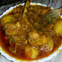A picture of Chicken curry.