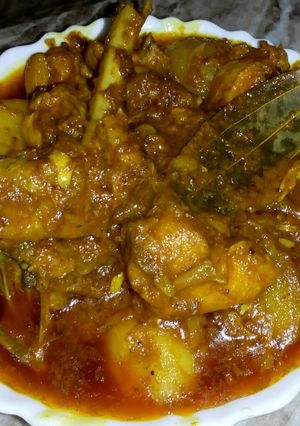 A picture of Chicken curry.