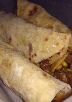 Una foto de Tacos de carne Los mejores!!🐷