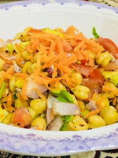 சுண்டல் சாலட் (sundal salad recipe in tamil) செய்முறை முக்கிய புகைப்படம்