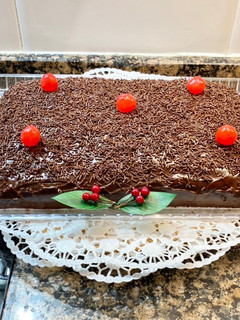 Una foto de Pastel de chocolate con cobertura de trufa