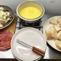 A picture of Cheese fondue.