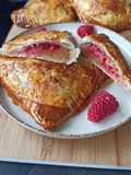 Chaussons framboises et compotée de pommes