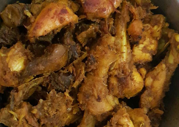 Langkah Mudah untuk Membuat Ayam Kunyit Ungkep Goreng yang Enak