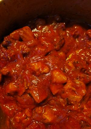 Una foto de Carne magra con tomate a mi manera