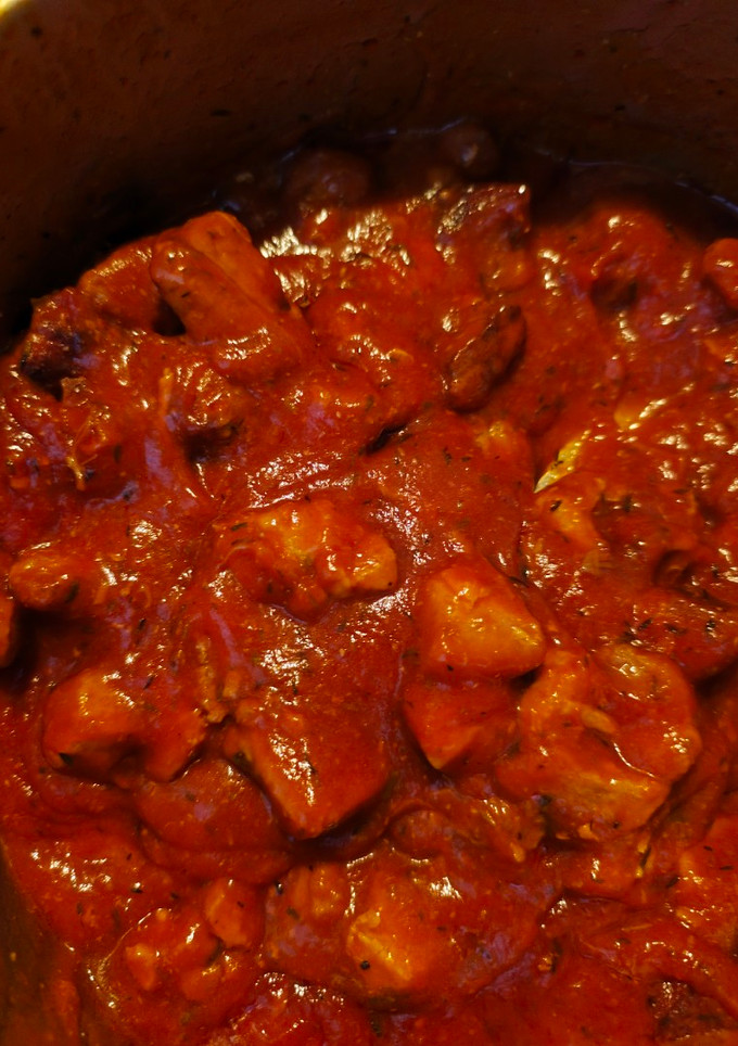 Una foto de Carne magra con tomate a mi manera