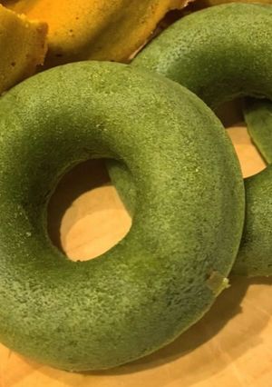 Una foto de Donut de leche de soja con Matcha
