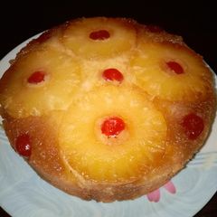 A picture of "Pineapple upside down cake".