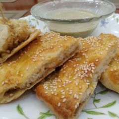 A picture of Aloo wala naan.
