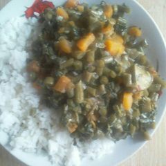 A picture of Rice served with French beans(Mîîshili).