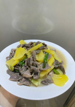 Hình của món Lòng Mề Xào Dứa.