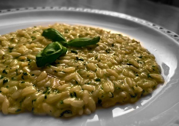 Risotto al pesto di basilico e noci 🌿