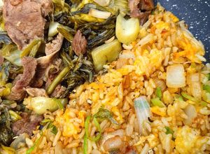 Hình của món Cơm rang dưa bò.