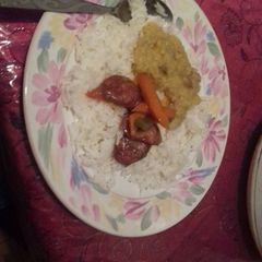 A picture of Lentils with luncheon meat and spicy salted sausage.