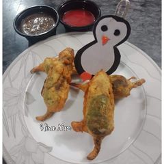A picture of Mirchay ke pakoray.