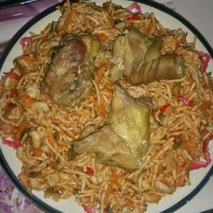 A picture of Vegetable Pasta and Chicken.