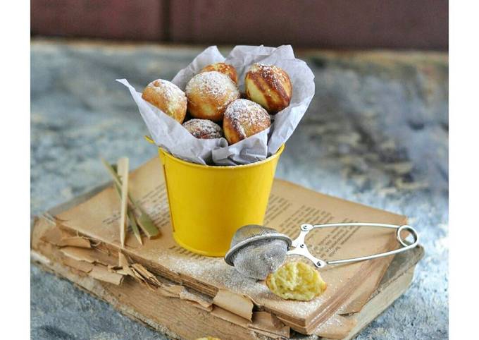 Donat pisang keju (parmesan banana doughnut)