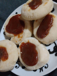 Una foto de Pepas con dulce de leche
