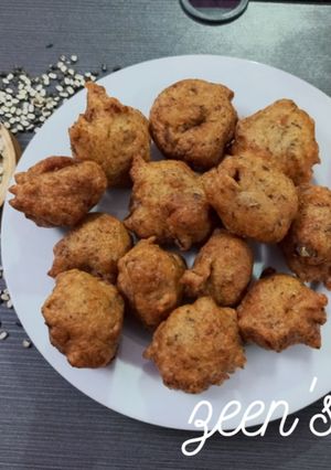 A picture of Kaali Maash Bhajiye.