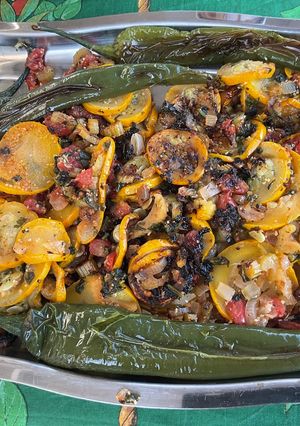 Une photo de Courgettes jaunes au céleri, tomate,coriandre et épices