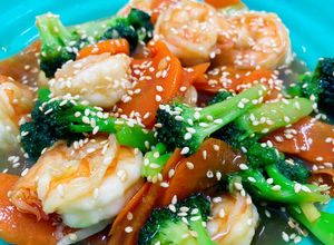 Hình của món Súp lơ xào tôm.