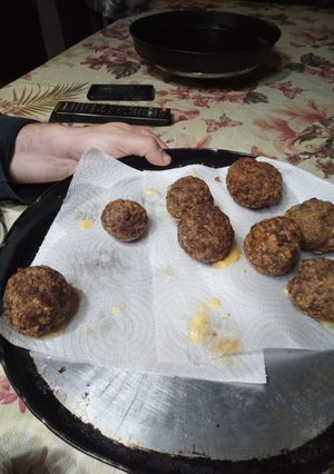 Una foto de Bombas de carne picada rellenas