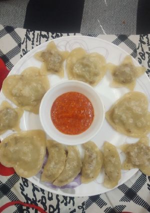 A picture of Steamedmomos.