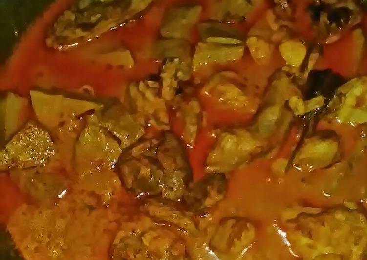 Resep Gulai Nangka Ayam / Resep Gulai Nangka Khas Padang yang Lezat - Eri Satria - 1 ekor ayam jantan, potong 4 bagian 2 sdm air jeruk nipis 2 sdm minyak sayur 750 ml santan 250 ml santan kental 2 lembar daun jeruk purut 1 lembar daun.