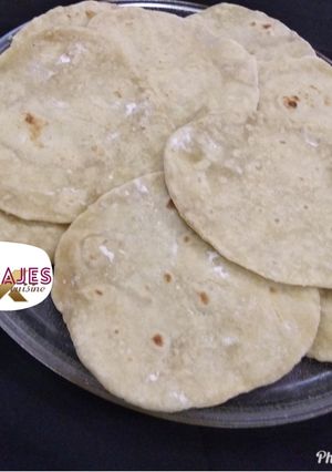 A picture of Flour tacos.