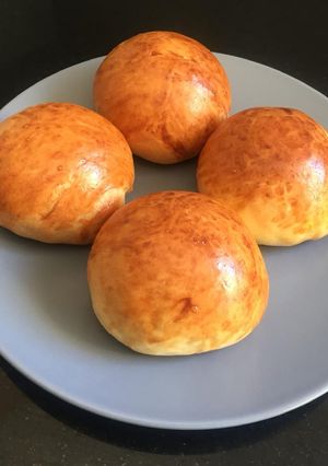 A picture of Buns.