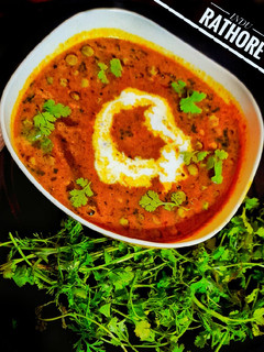 मेथी मटर मलाई (methi matar malai recipe in Hindi) रेसिपी मुख्य फोटो