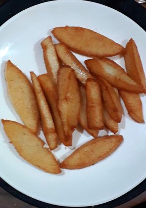 A picture of Idli french fries.