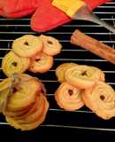 Eggless wheat custard cookies