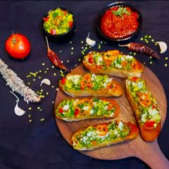 A picture of Pok Bhel Bhruschetta.