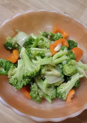 Foto resep Tumis brokoli paprika