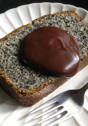 A picture of Black Sesame & Coconut Milk Cake.