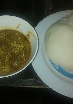 A picture of Tuwo and Kuka soup.