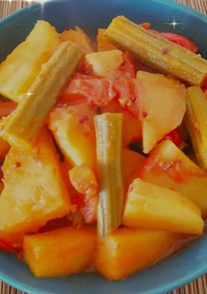 A picture of Drumstick Potato Curry 😋.