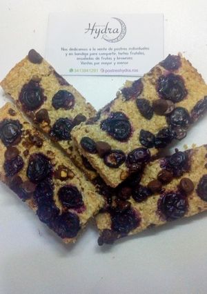 Una foto de Barritas de avena con chocolate