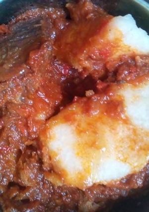 A picture of Yam and stew.