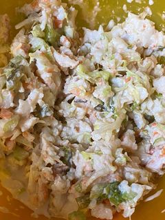 Una foto de Ensalada de camarón
