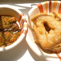 A picture of Funkaso and miyar taushe.