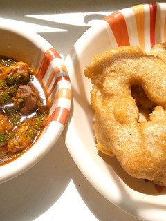A picture of Funkaso and miyar taushe.